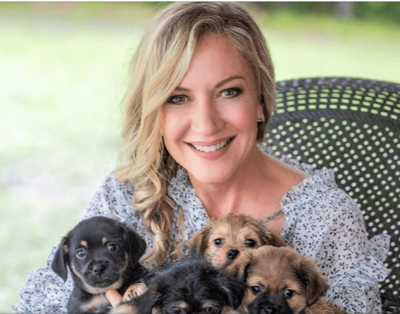 Laurie with puppies